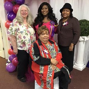 Meet your Posher, Iris